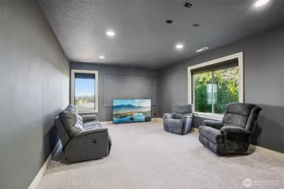 795 W X Street, Washougal, WA 98671 - Photo 25