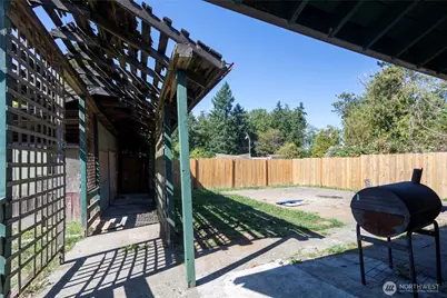 7802 Golden Given Road E, Tacoma, WA 98404 - Photo 15