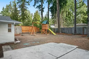 936 NE 207th Pl NE, Sammamish, WA 98074 - Photo 27