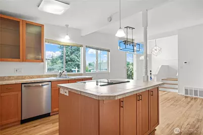 1060 149th Place SE, Bellevue, WA 98007 - Photo 7