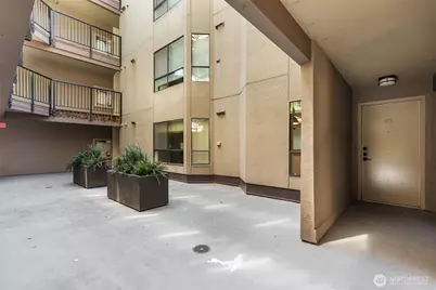 500 W Roy Street #W103, Seattle, WA 98119 - Photo 27