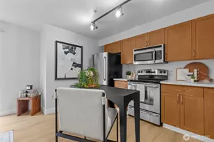 118 107th Ave NE, Bellevue, WA 98004 - Photo 23