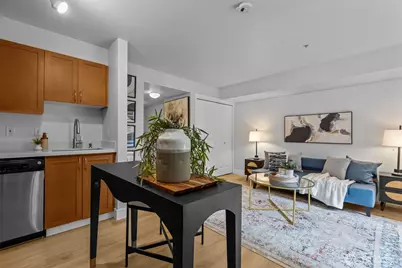 118 107th Avenue NE #B101, Bellevue, WA 98004 - Photo 3