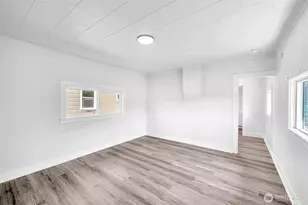 203 Grant St, Kelso, WA 98626 - Photo 3