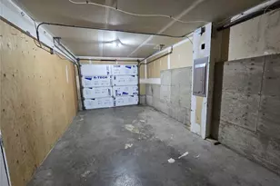 1812 W 12th St, Port Angeles, WA 98363 - Photo 39