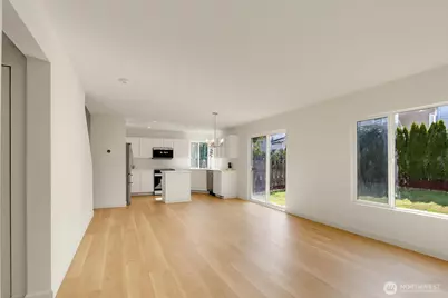 24241 SE 10th Place, Sammamish, WA 98075 - Photo 13