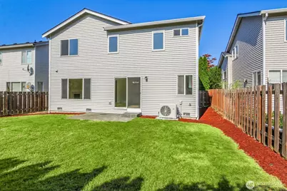 24241 SE 10th Place, Sammamish, WA 98075 - Photo 33