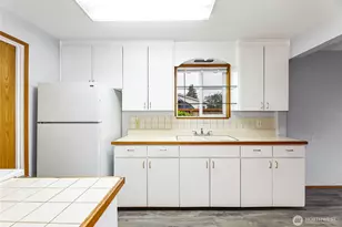 1122 Lafayette St S, Tacoma, WA 98444 - Photo 9