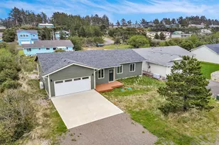 30410 H St, Ocean Park, WA 98640 - Photo 3