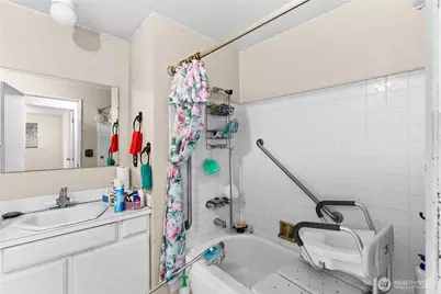 6123 110th Avenue SE, Bellevue, WA 98006 - Photo 23