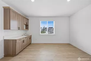 20433 Mystic Pl E, Bonney Lake, WA 98391 - Photo 13