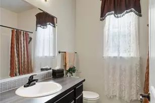 2331 SE 40th Ave, Puyallup, WA 98374 - Photo 9