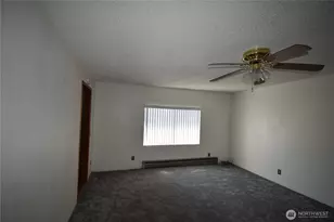 601 Shattuck Ave S, Renton, WA 98057 - Photo 15