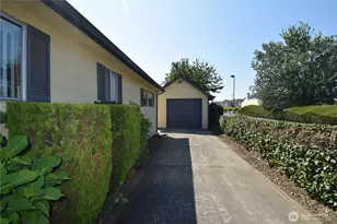 601 Shattuck Ave S, Renton, WA 98057 - Photo 9