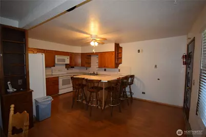 601 Shattuck Avenue S, Renton, WA 98057 - Photo 23