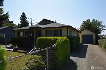 601 Shattuck Avenue S, Renton, WA 98057 - Photo 3