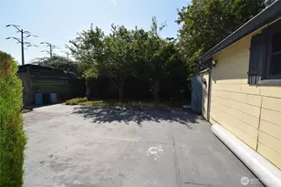 601 Shattuck Ave S, Renton, WA 98057 - Photo 11