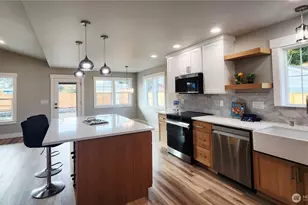 337 Mt Olympus Ave SE, Ocean Shores, WA 98569 - Photo 3