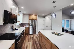 337 Mt Olympus Ave SE, Ocean Shores, WA 98569 - Photo 3