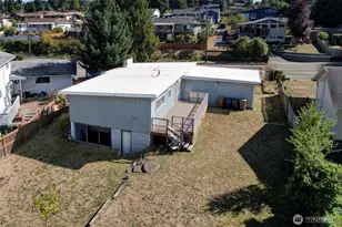 1730 N Narrows Dr, Tacoma, WA 98406 - Photo 3