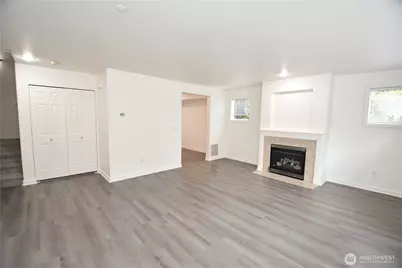 16230 3rd Avenue SE #A1, Bothell, WA 98012 - Photo 3