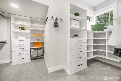 5207 Isola Place NW, Issaquah, WA 98027 - Photo 25