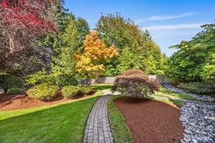 5207 Isola Pl NW, Issaquah, WA 98027 - Photo 37