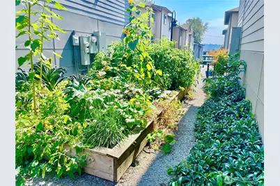 4910 S Willow Street #B, Seattle, WA 98118 - Photo 27