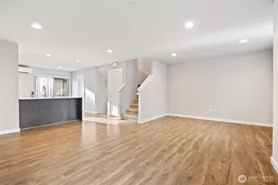 4910 S Willow St, Seattle, WA 98118 - Photo 7