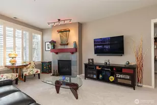 2000 Alaskan Wy, Seattle, WA 98121 - Photo 11