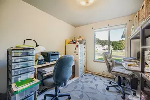 14408 4 Ave Ct E, Tacoma, WA 98445 - Photo 17