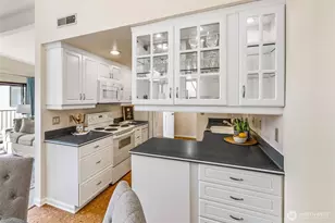 9023 Mary Ave NW, Seattle, WA 98117 - Photo 11