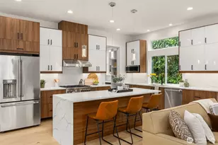 2727 50th Ave SW, Seattle, WA 98116 - Photo 9