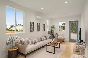 2727 50th Ave SW, Seattle, WA 98116 - Photo 17