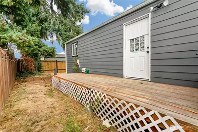 807 S 74th Street, Tacoma, WA 98408 - Photo 17