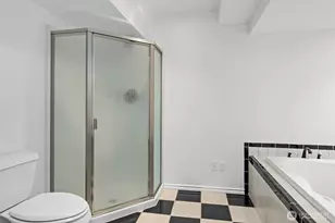 2176 Aurora Ct, Oak Harbor, WA 98277 - Photo 31