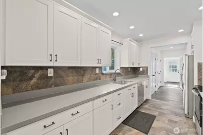 507 Center St W, Eatonville, WA 98328 - Photo 11