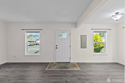 507 Center St W, Eatonville, WA 98328 - Photo 7