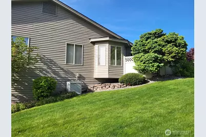 351 19th Street NE #26, East Wenatchee, WA 98802 - Photo 5