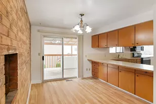 2612 204th St SW, Lynnwood, WA 98036 - Photo 3