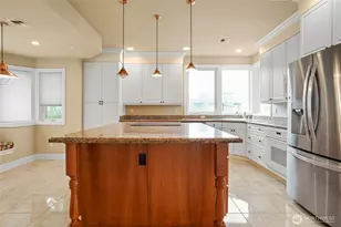 1303 1st St, Kirkland, WA 98033 - Photo 9