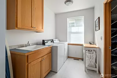 1531 SW Vanguard Street, Oak Harbor, WA 98277 - Photo 23