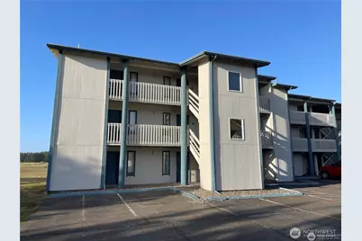 210 26th Street NW #104, Long Beach, WA 98631 - Photo 1