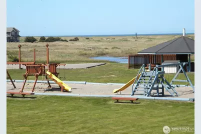 210 26th Street NW #104, Long Beach, WA 98631 - Photo 37