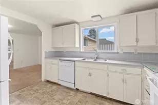 5226 108th Ave Ct E, Puyallup, WA 98372 - Photo 11