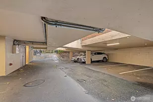 905 Cherry St, Seattle, WA 98104 - Photo 15