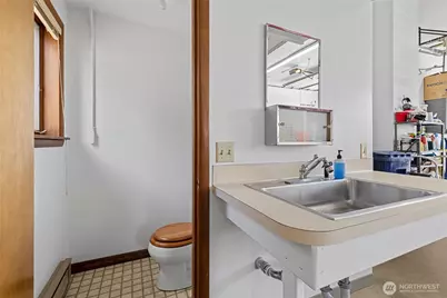 720 N 17th Street, Mount Vernon, WA 98273 - Photo 27