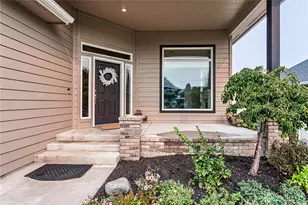 1428 John St, Wenatchee, WA 98801 - Photo 3