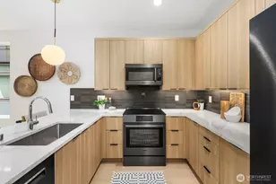 4123 B Chilberg Ave SW, Seattle, WA 98116 - Photo 11