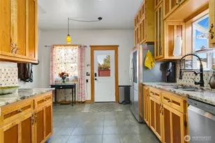 812 N Steele St, Tacoma, WA 98406 - Photo 7